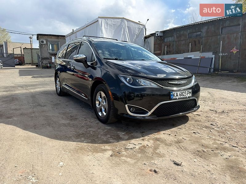 Chrysler Pacifica 2018