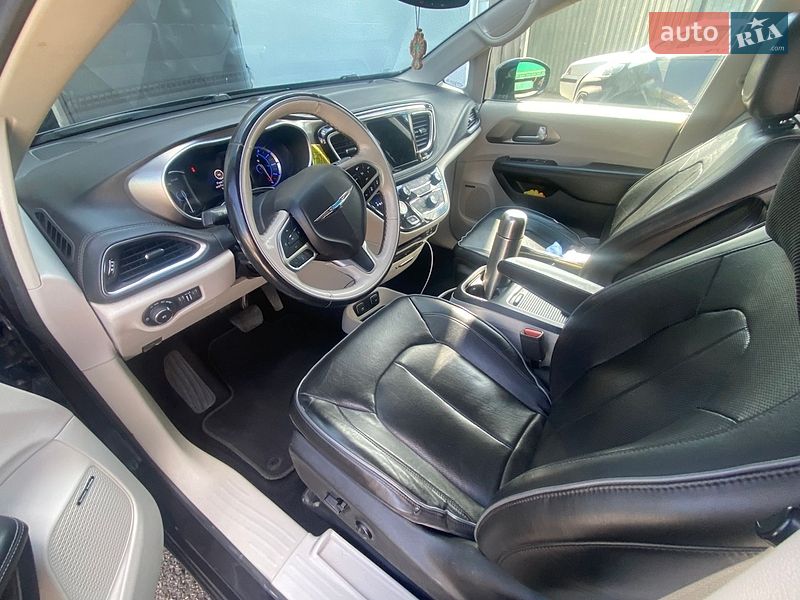 Минивэн Chrysler Pacifica 2018 в Ужгороде фото 25 Минивэн Chrysler Pacifica 2018 в Ужгороде