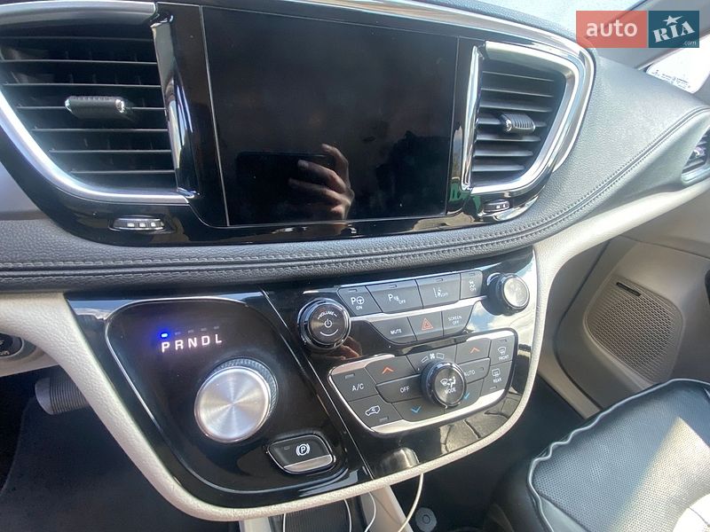 Минивэн Chrysler Pacifica 2018 в Ужгороде фото 27 Минивэн Chrysler Pacifica 2018 в Ужгороде