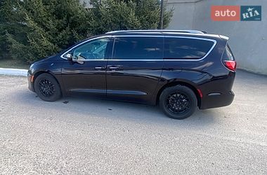 Минивэн Chrysler Pacifica 2018 в Ужгороде фото 29 Минивэн Chrysler Pacifica 2018 в Ужгороде