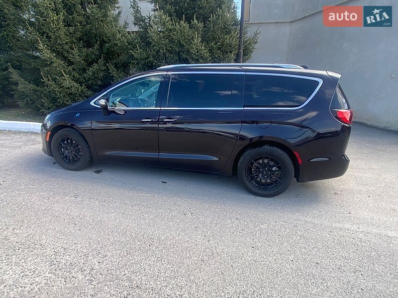 Минивэн Chrysler Pacifica 2018 в Ужгороде фото 29 Минивэн Chrysler Pacifica 2018 в Ужгороде