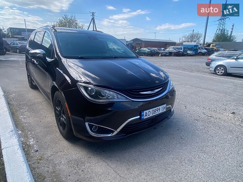Минивэн Chrysler Pacifica 2018 в Ужгороде фото 32 Минивэн Chrysler Pacifica 2018 в Ужгороде