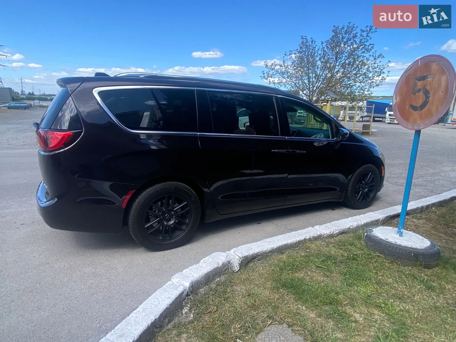2018 Chrysler Pacifica - мініатюра 14