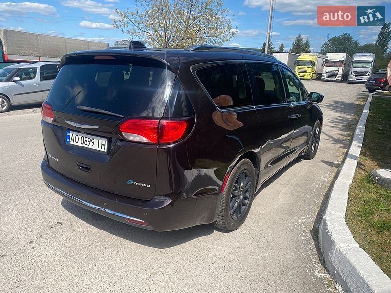 Минивэн Chrysler Pacifica 2018 в Ужгороде фото 37 Минивэн Chrysler Pacifica 2018 в Ужгороде