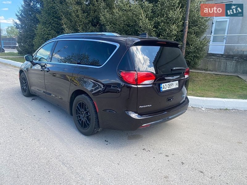 Минивэн Chrysler Pacifica 2018 в Ужгороде фото 39 Минивэн Chrysler Pacifica 2018 в Ужгороде