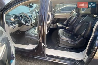 Минивэн Chrysler Pacifica 2018 в Ужгороде фото 40 Минивэн Chrysler Pacifica 2018 в Ужгороде