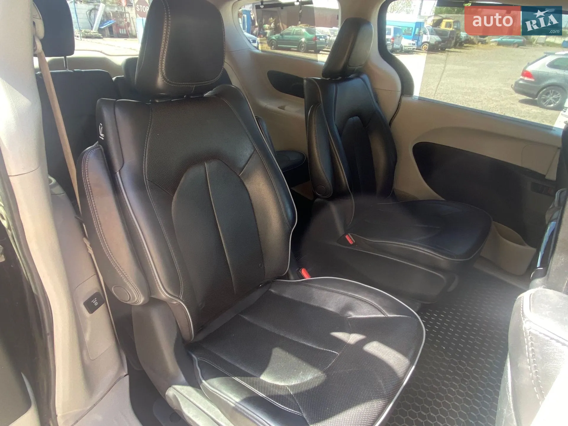 2018 Chrysler Pacifica - мініатюра 21