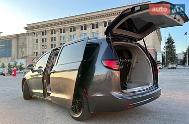Мінівен Chrysler Pacifica 2021 в Харкові