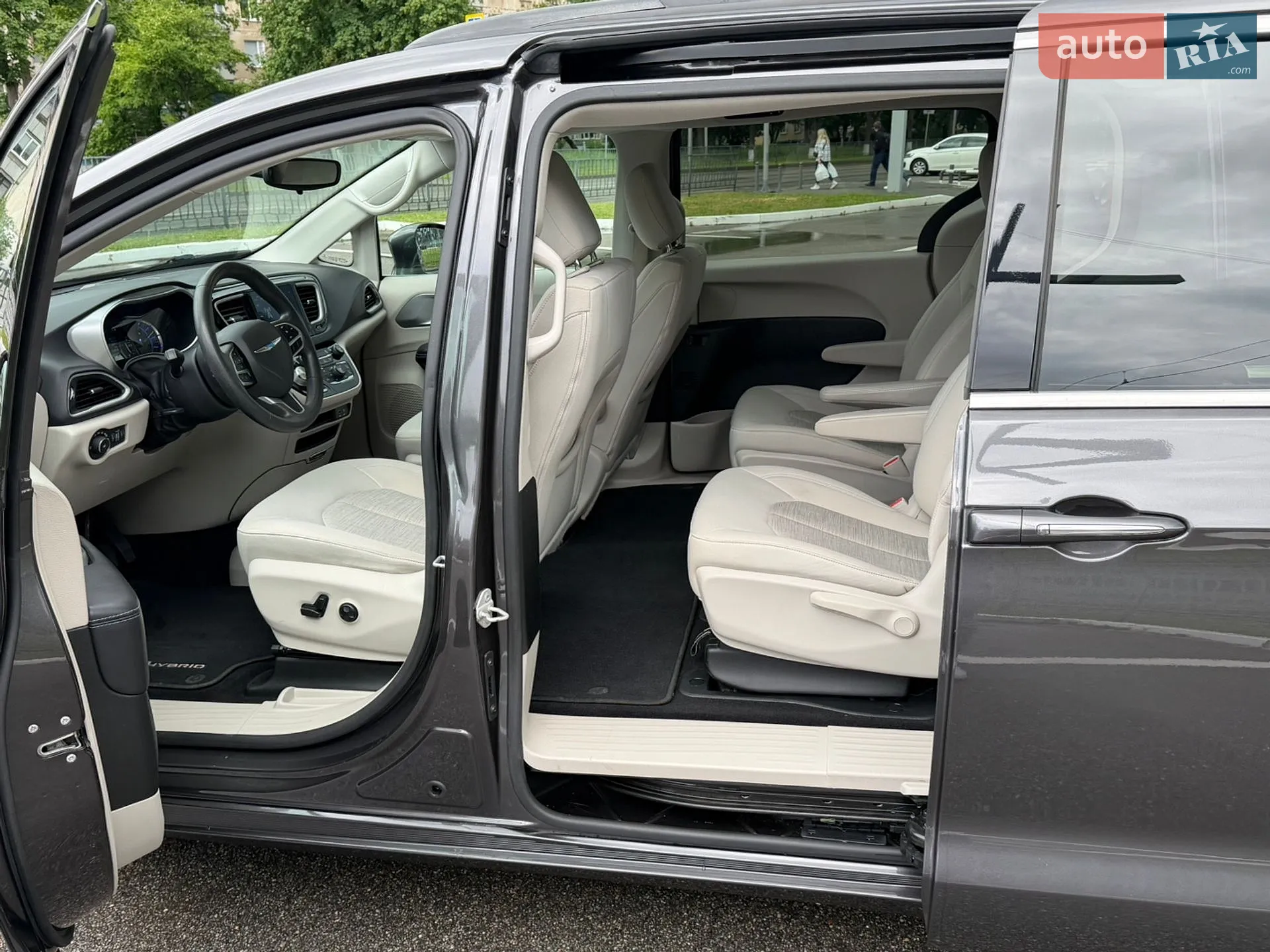 2017 Chrysler Pacifica - мініатюра 16
