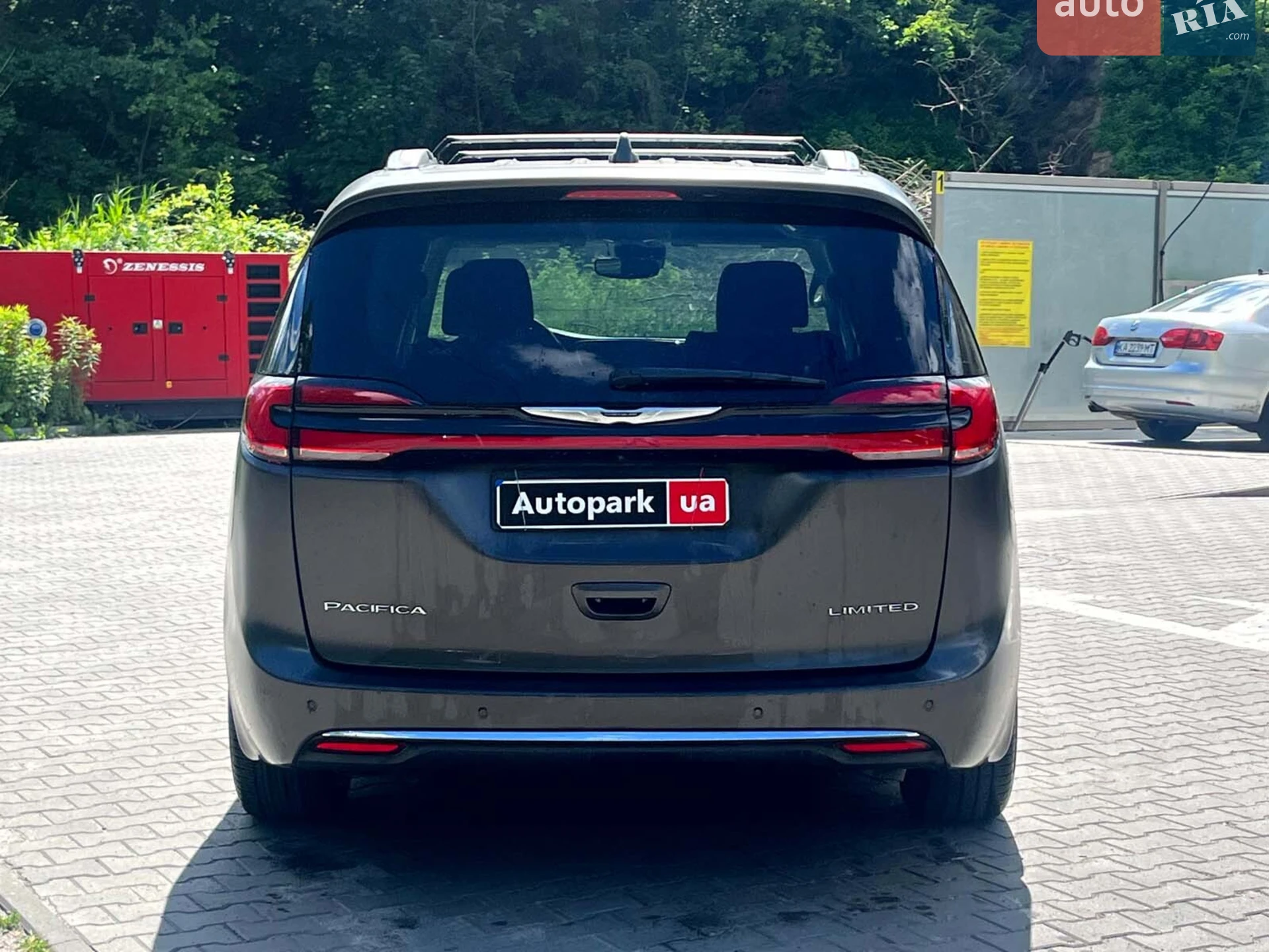2021 Chrysler Pacifica - мініатюра 7