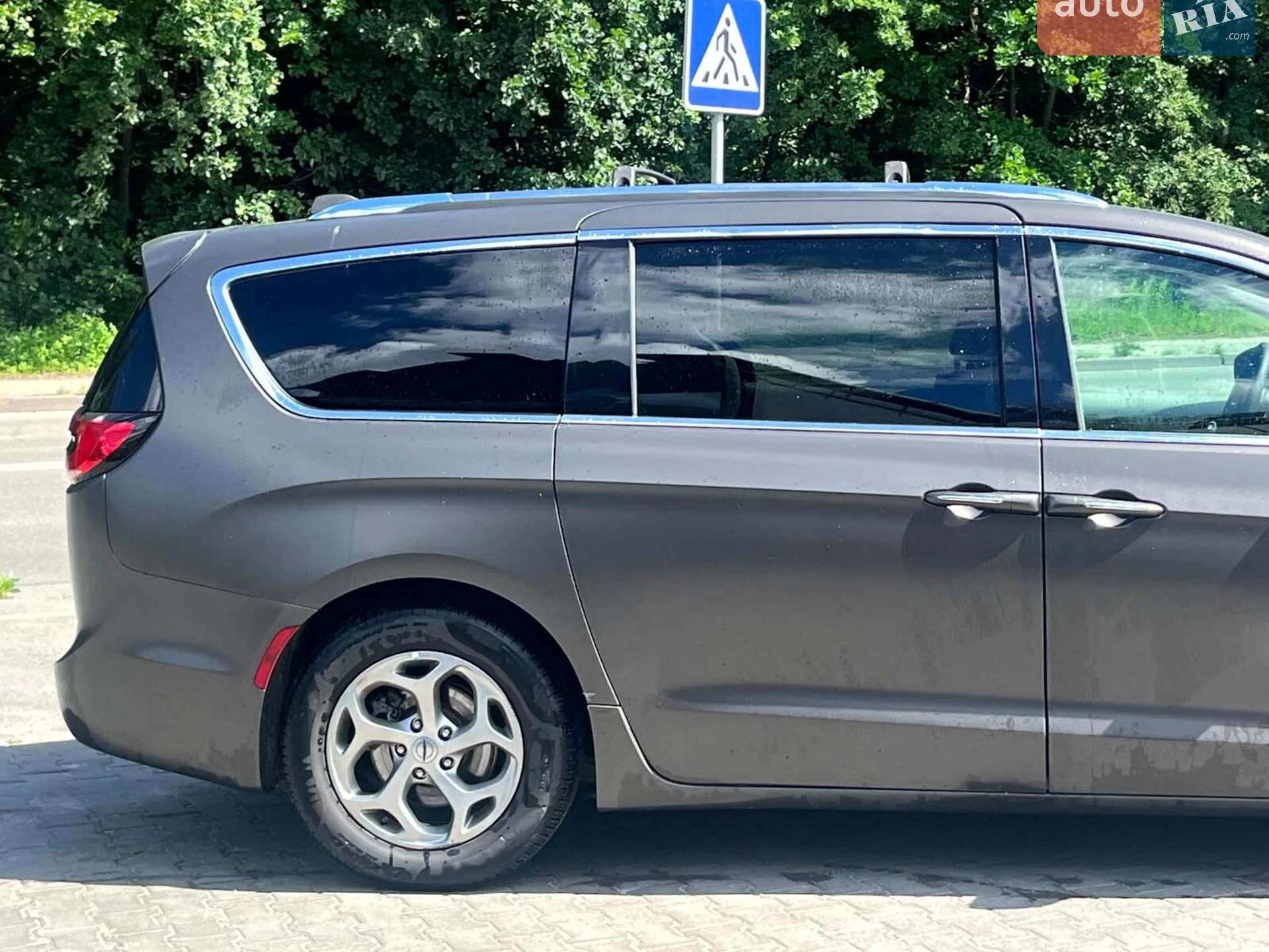2021 Chrysler Pacifica - мініатюра 5