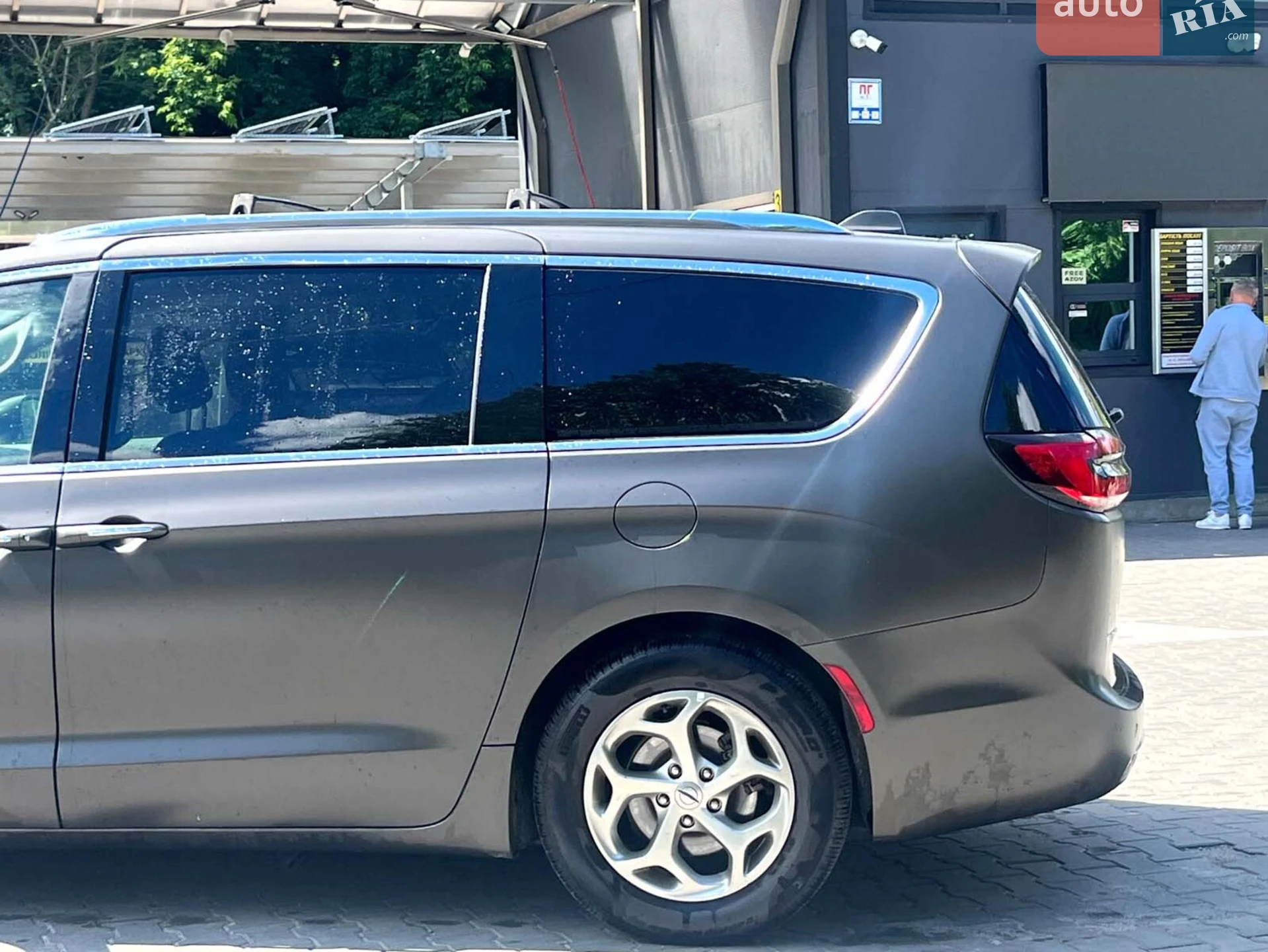 2021 Chrysler Pacifica - мініатюра 11