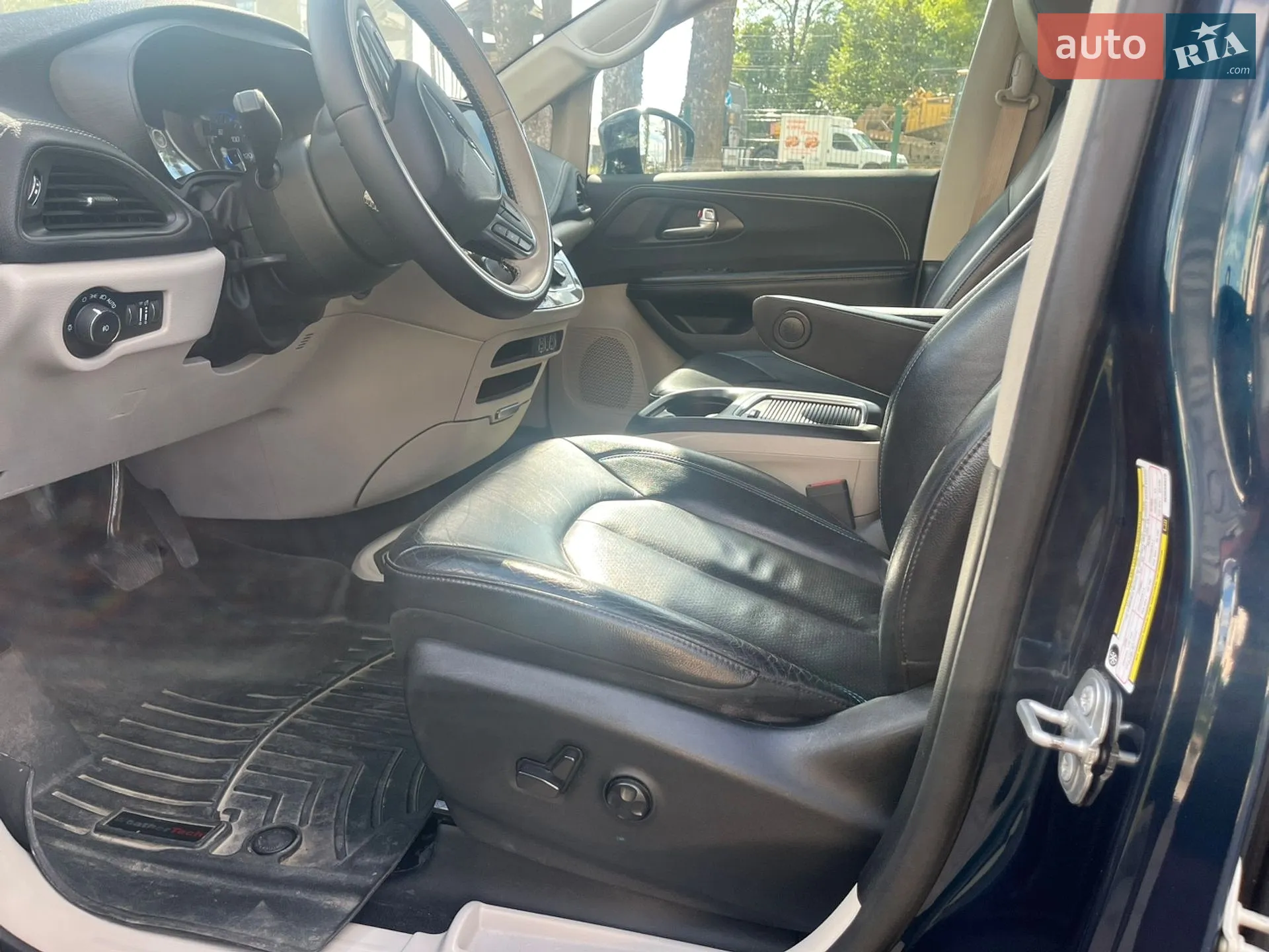 2021 Chrysler Pacifica - мініатюра 9