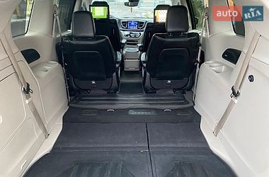 Минивэн Chrysler Pacifica 2018 в Ужгороде фото 7 Минивэн Chrysler Pacifica 2018 в Ужгороде