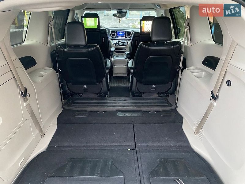 Минивэн Chrysler Pacifica 2018 в Ужгороде фото 7 Минивэн Chrysler Pacifica 2018 в Ужгороде