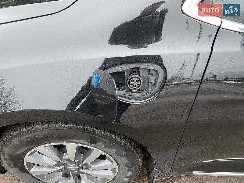 Минивэн Chrysler Pacifica 2018 в Ужгороде фото 13 Минивэн Chrysler Pacifica 2018 в Ужгороде
