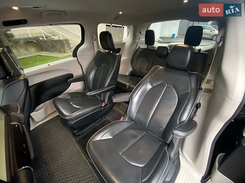 Минивэн Chrysler Pacifica 2018 в Ужгороде фото 15 Минивэн Chrysler Pacifica 2018 в Ужгороде