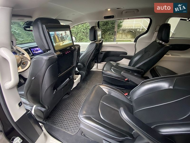 Минивэн Chrysler Pacifica 2018 в Ужгороде фото 16 Минивэн Chrysler Pacifica 2018 в Ужгороде