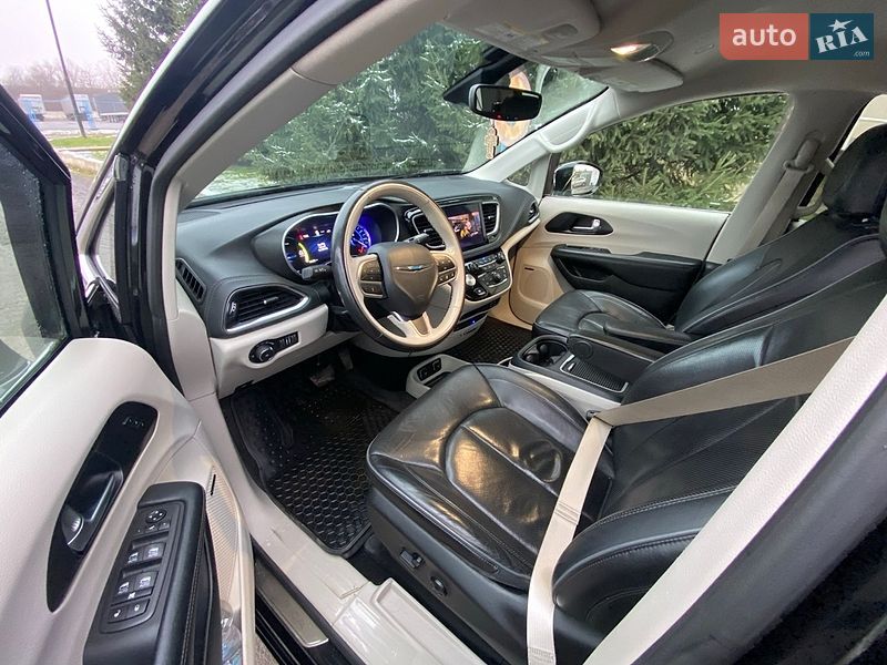 Минивэн Chrysler Pacifica 2018 в Ужгороде фото 21 Минивэн Chrysler Pacifica 2018 в Ужгороде