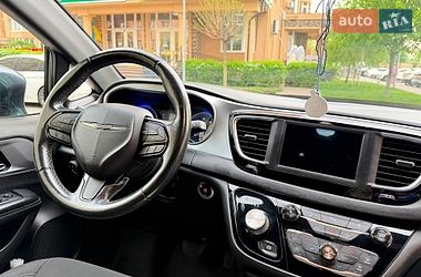 Мінівен Chrysler Pacifica 2019 в Києві фото 7 Мінівен Chrysler Pacifica 2019 в Києві