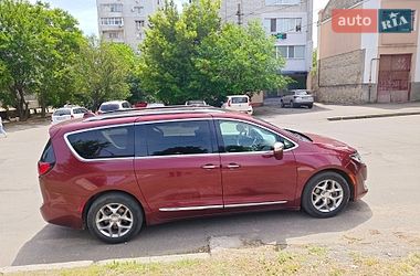 Минивэн Chrysler Pacifica 2018 в Николаеве
