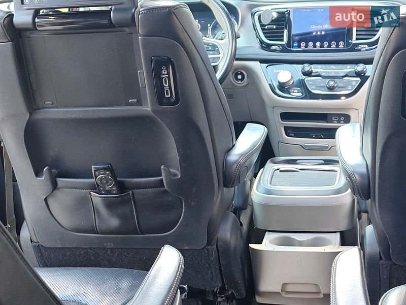 Минивэн Chrysler Pacifica 2018 в Николаеве