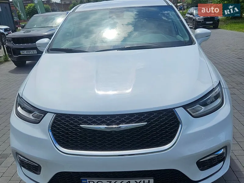Chrysler Pacifica 2022