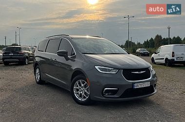 Мінівен Chrysler Pacifica 2022 в Львові