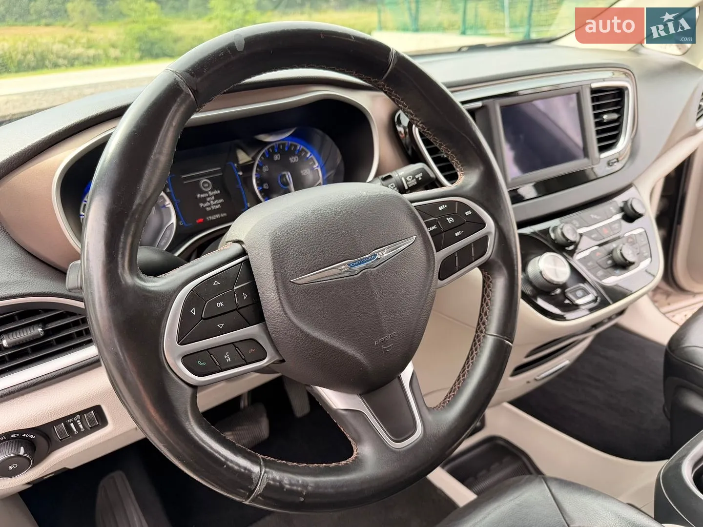 2017 Chrysler Pacifica - мініатюра 52