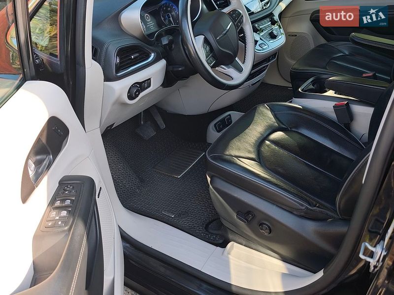 Универсал Chrysler Pacifica 2019 в Виннице фото 8 Универсал Chrysler Pacifica 2019 в Виннице