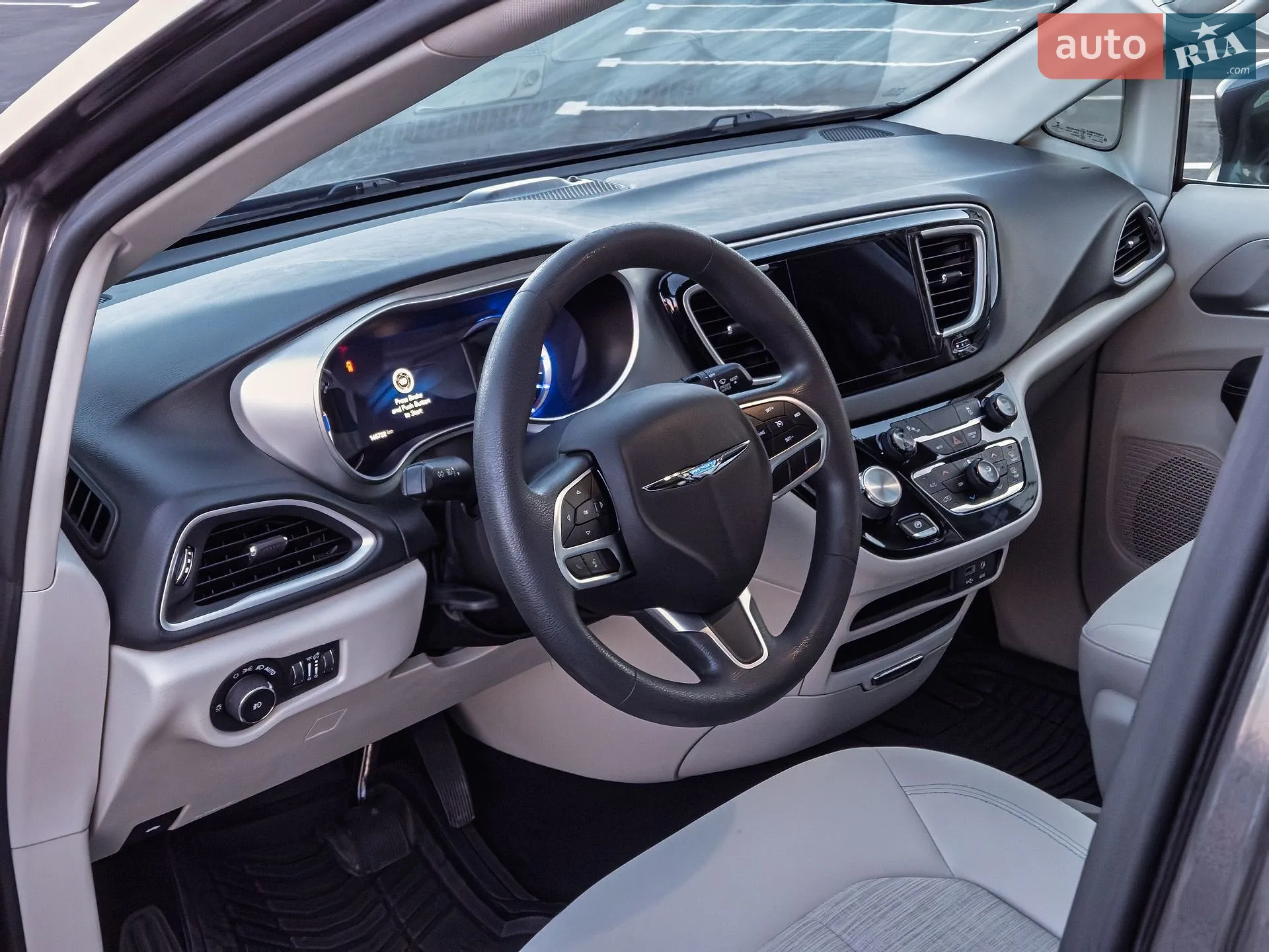 2018 Chrysler Pacifica - мініатюра 16