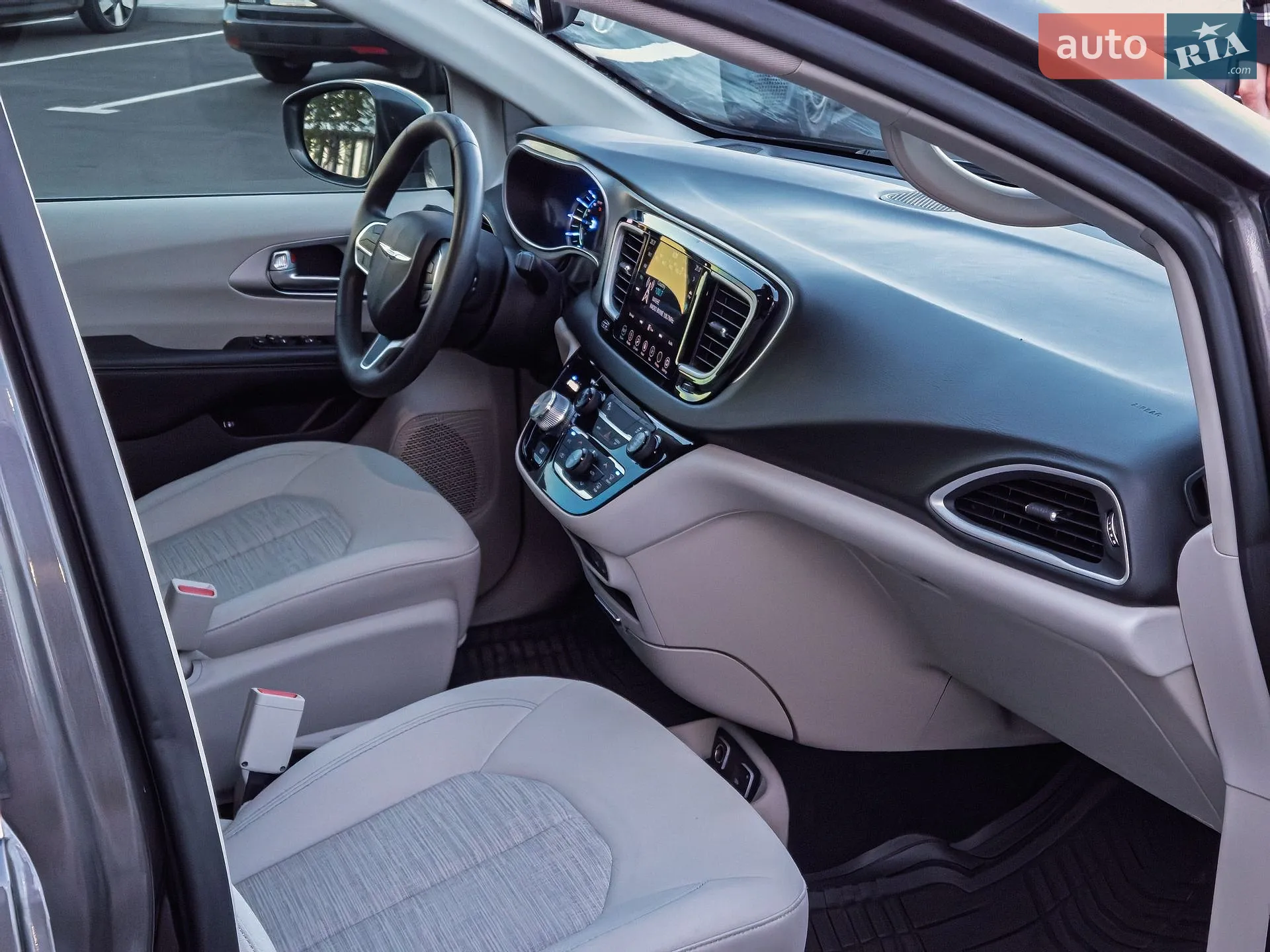 2018 Chrysler Pacifica - мініатюра 24