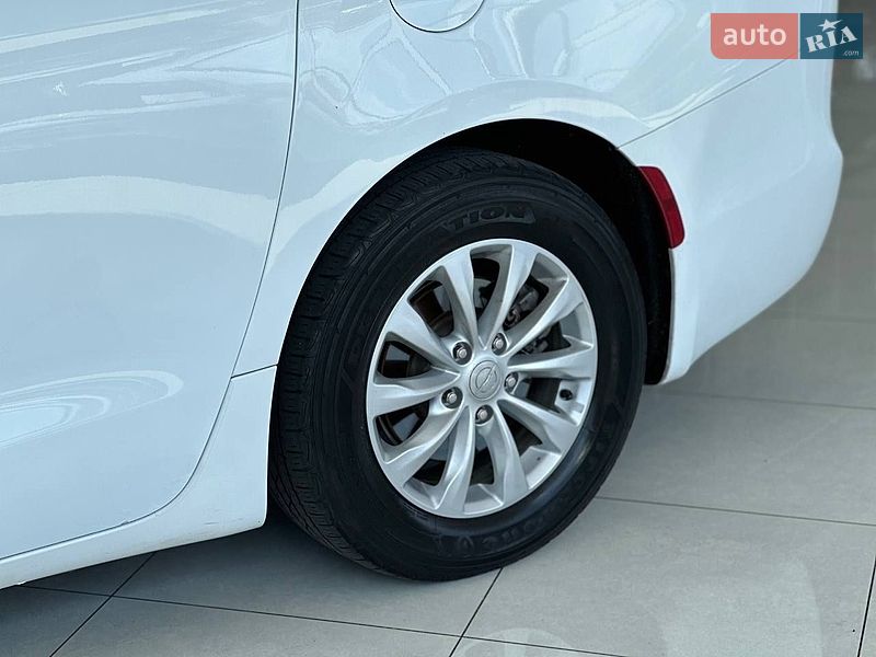 Мінівен Chrysler Pacifica 2017 в Одесі фото 9 Мінівен Chrysler Pacifica 2017 в Одесі