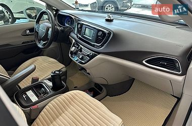 Мінівен Chrysler Pacifica 2017 в Одесі фото 17 Мінівен Chrysler Pacifica 2017 в Одесі