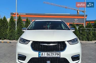 Минивэн Chrysler Pacifica 2022 в Киеве Минивэн Chrysler Pacifica 2022 в Киеве