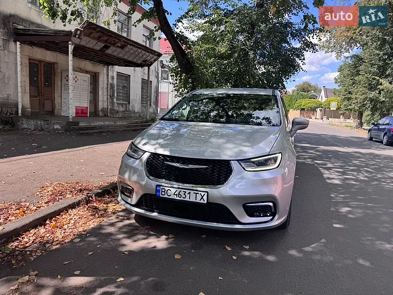Chrysler Pacifica 2022