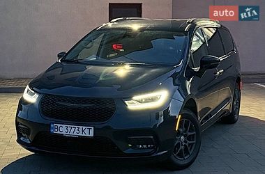 Минивэн Chrysler Pacifica 2021 в Стрые