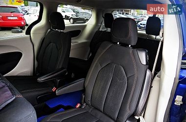 Минивэн Chrysler Pacifica 2018 в Черкассах фото 34 Минивэн Chrysler Pacifica 2018 в Черкассах
