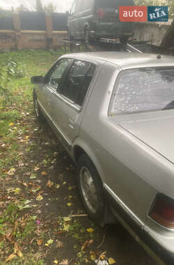 Седан Chrysler Saratoga 1990 в 