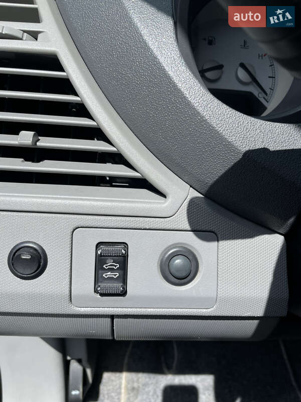 Кабриолет Chrysler Sebring 2009 в Львове