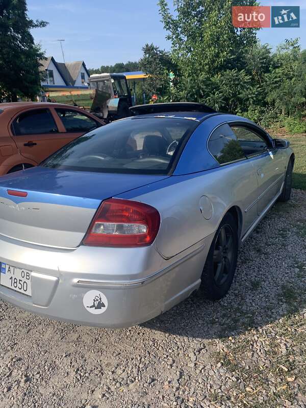 Купе Chrysler Sebring 2004 в Рокитному