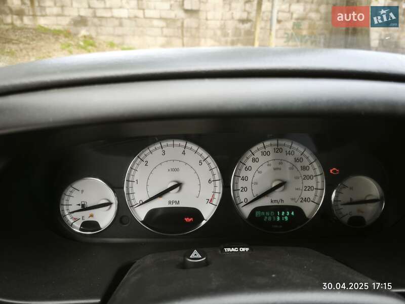 Седан Chrysler Sebring 2004 в Днепре