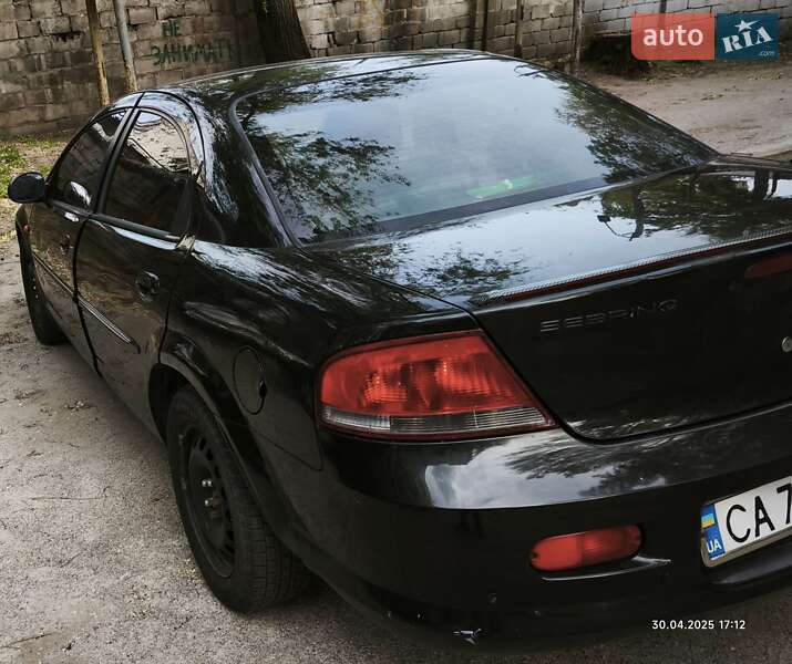 Седан Chrysler Sebring 2004 в Днепре