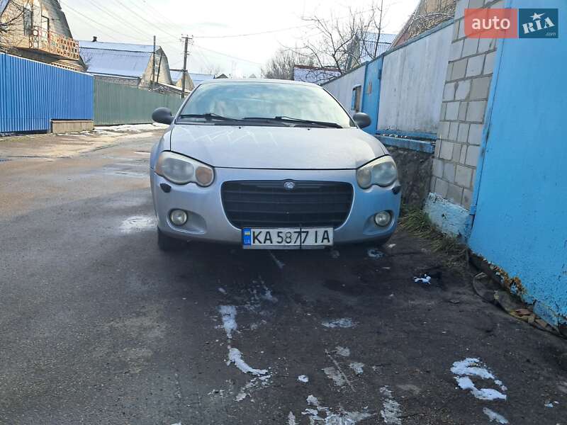 Седан Chrysler Sebring 2004 в Киеве