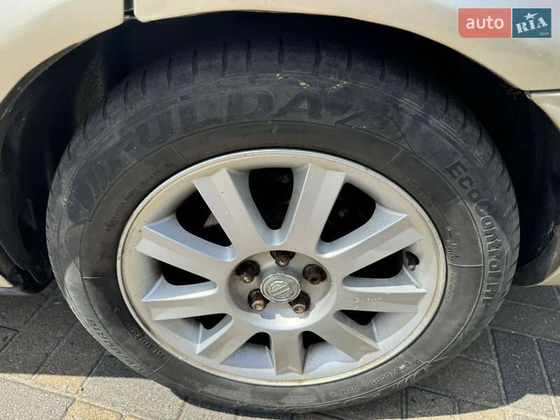 Седан Chrysler Sebring 2006 в Судовой Вишне