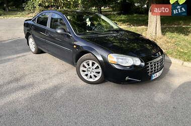 Седан Chrysler Sebring 2004 в Ужгороді