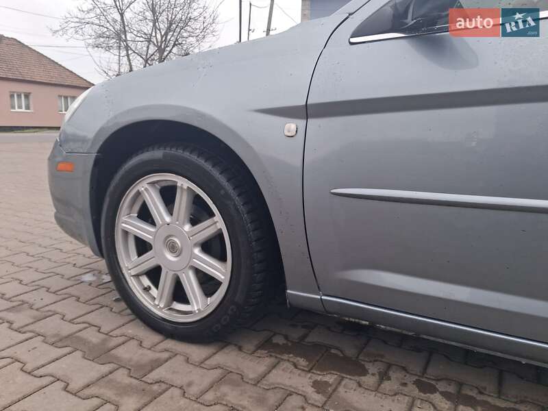 Седан Chrysler Sebring 2006 в Мукачево