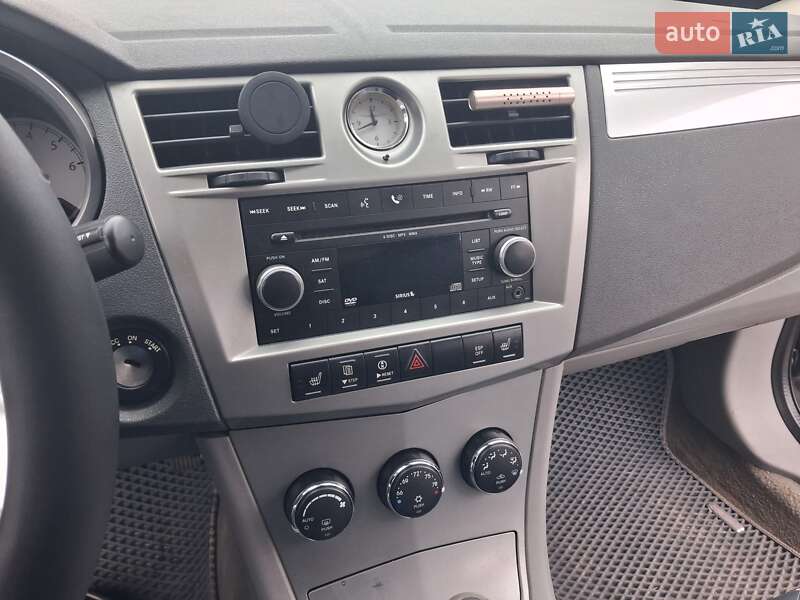 Седан Chrysler Sebring 2006 в Мукачево
