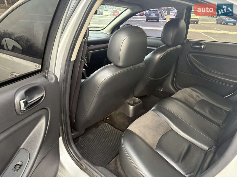 Седан Chrysler Sebring 2006 в Киеве