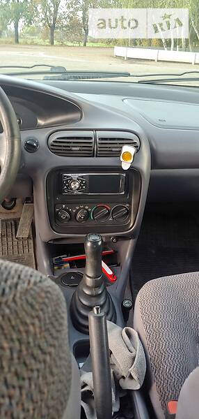 Седан Chrysler Stratus 1995 в Херсоні